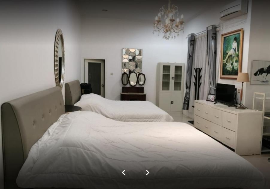 Villa Chacha At Macarena, Megamendung Kültér fotó