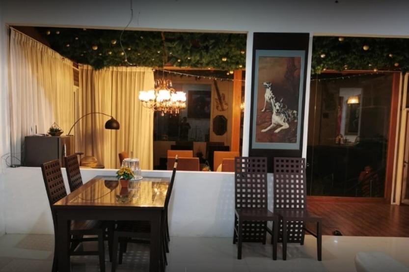 Villa Chacha At Macarena, Megamendung Kültér fotó